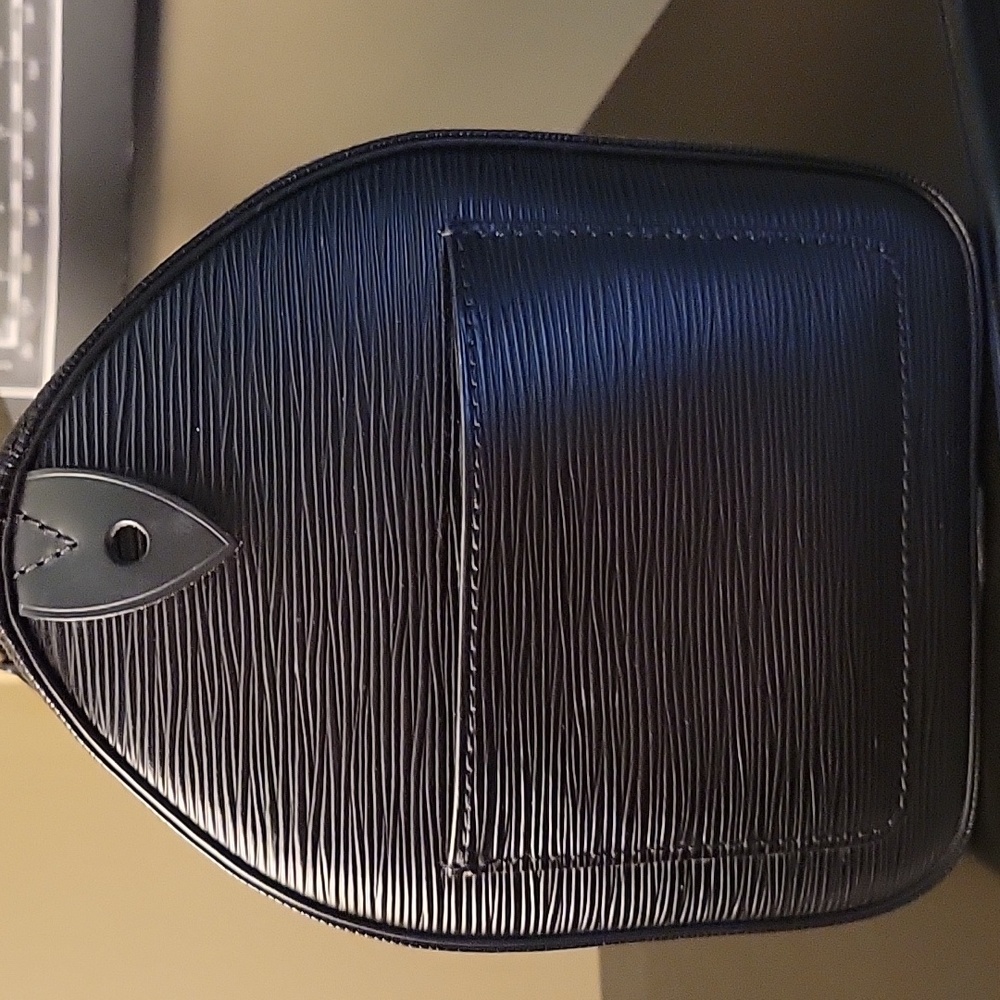 LV Speedy 30 in  Black Epi - Picture 4 of 11